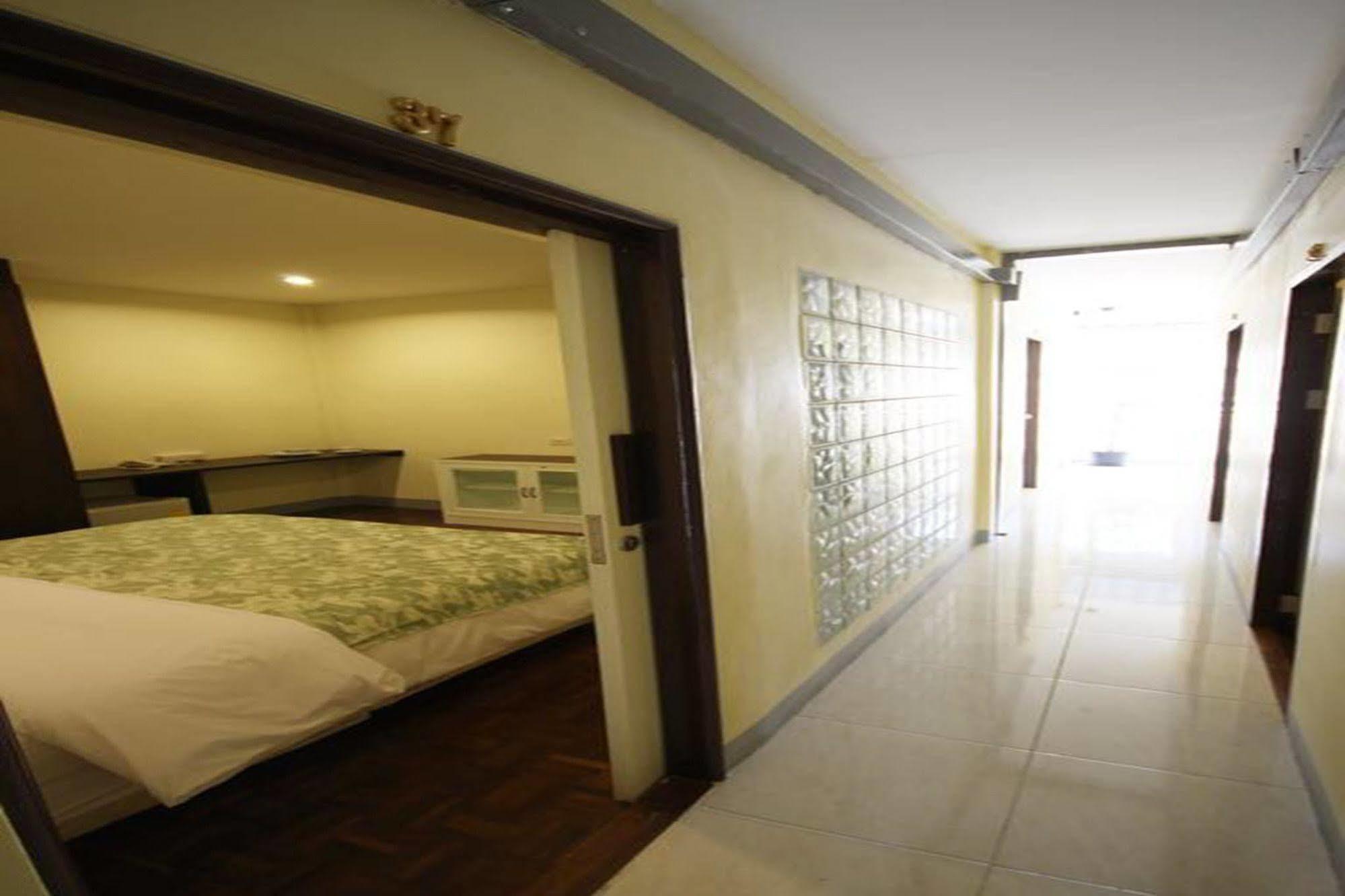 Nine Place Sukhumvit 40 Bangkok Exterior foto